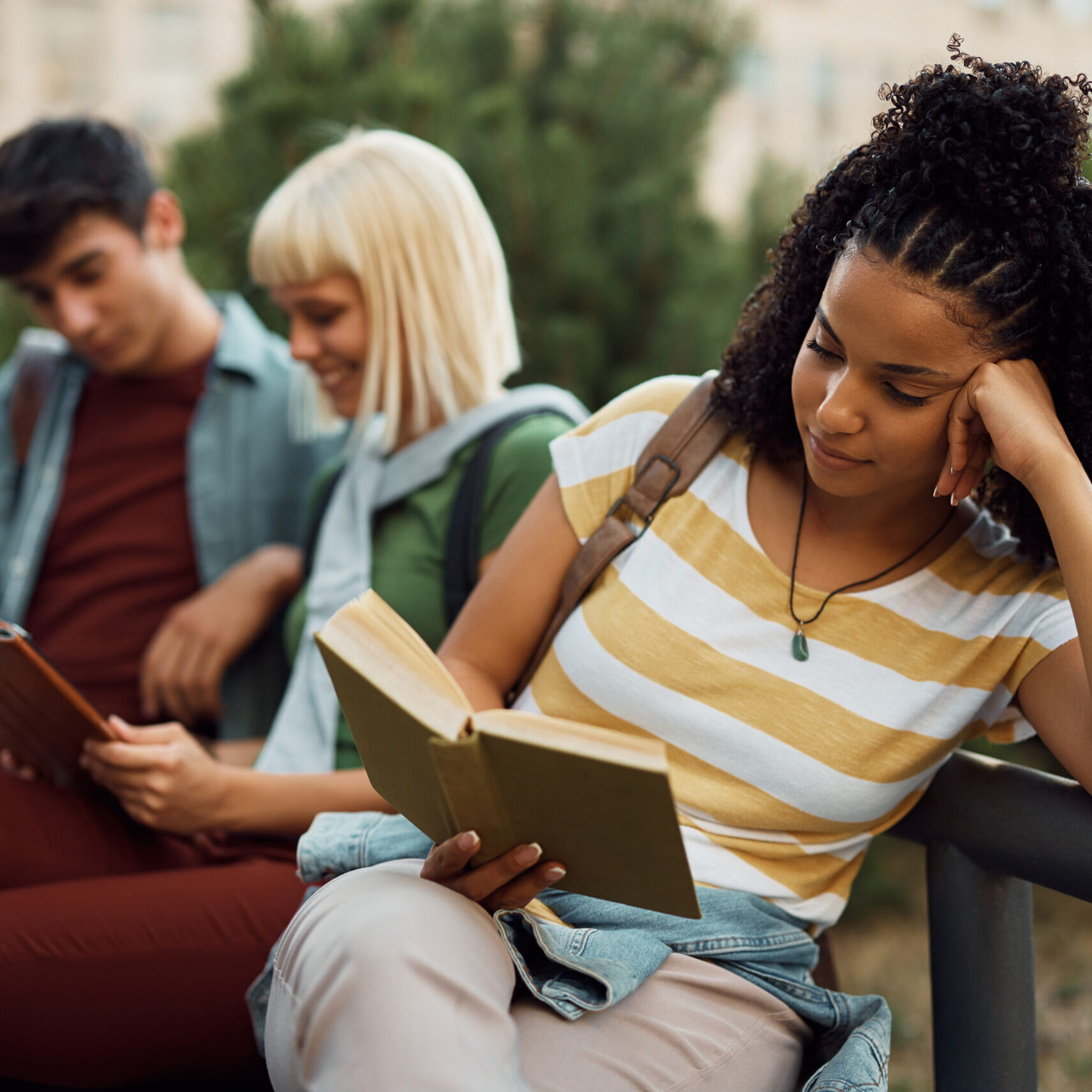 Regalitos en Libros de Gandhi en Coyoacán, image size:1707x1707